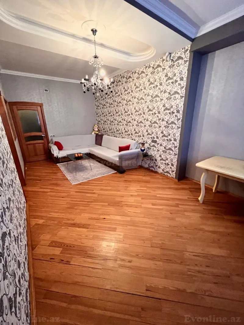 Satılır 3 otaqlı Mənzil Köhnə tikili 85 m² Xalqlar Dostluğu m. - şəkil 2