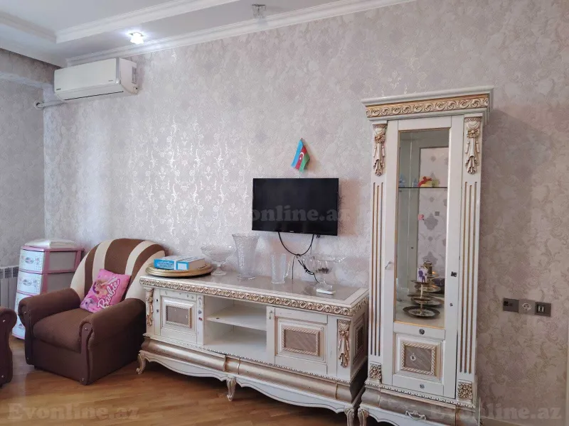 Kirayə verilir 2 otaqlı Mənzil Yeni tikili 80 m² Memar Əcəmi m.