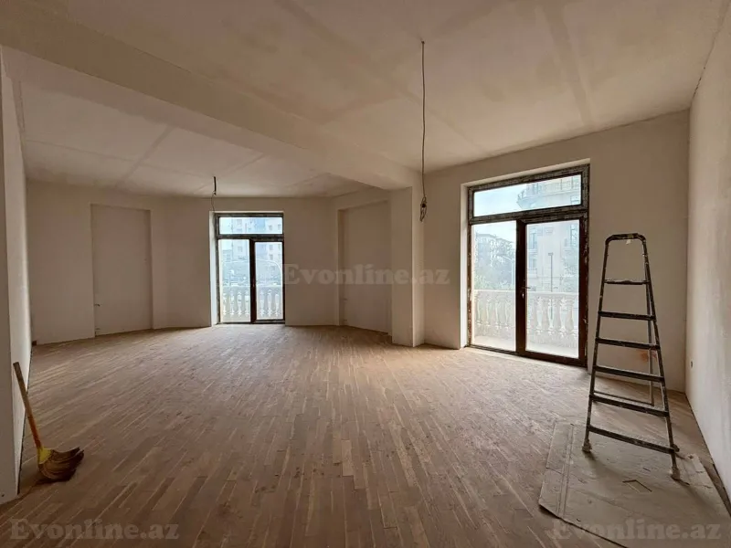 Satılır 3 otaqlı Mənzil Yeni tikili 129 m² Ağ şəhər