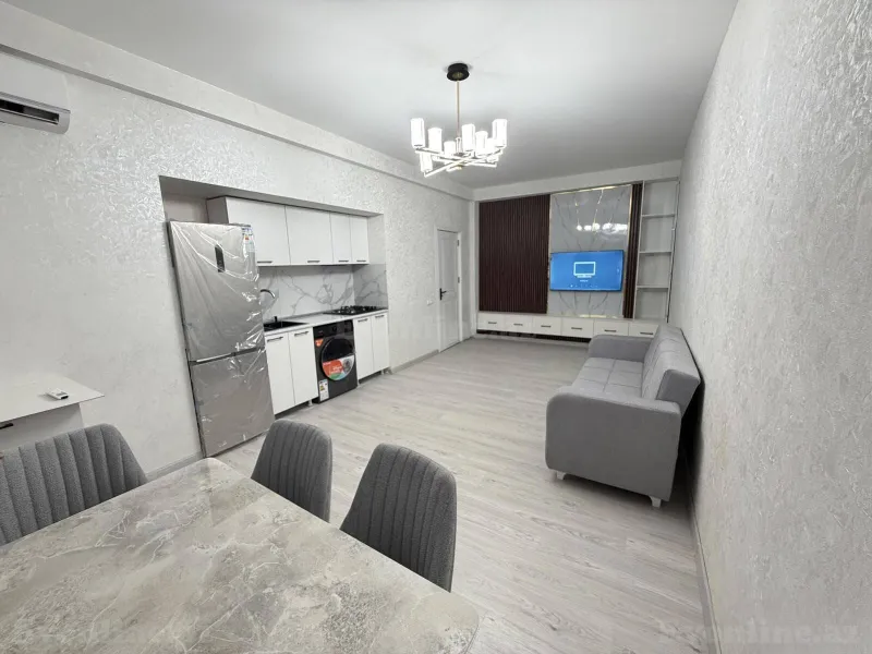 Kirayə verilir 3 otaqlı Mənzil Yeni tikili 80 m² 20 Yanvar m.