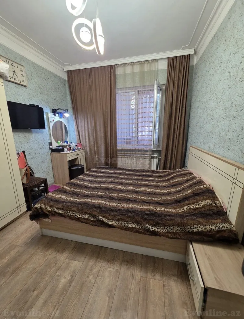 Satılır 2 otaqlı Mənzil Köhnə tikili 60 m² Əhmədli m.