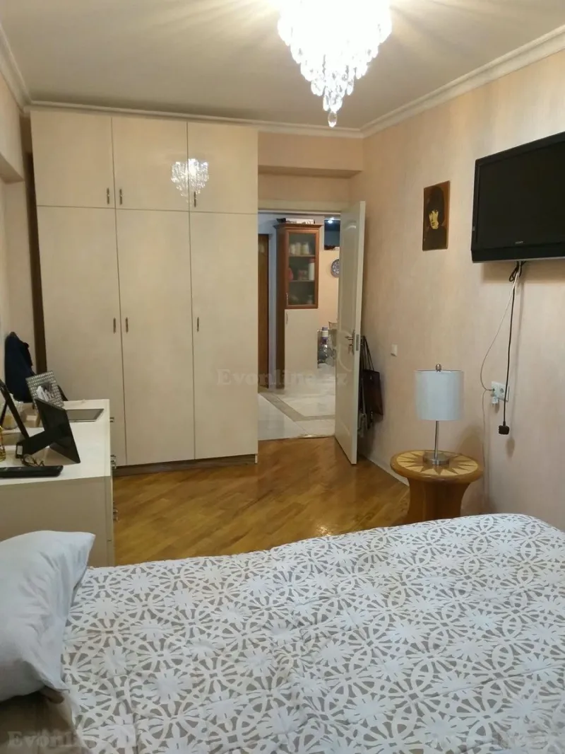 Kirayə verilir 3 otaqlı Mənzil Köhnə tikili 90 m² Nərimanov r. - şəkil 18