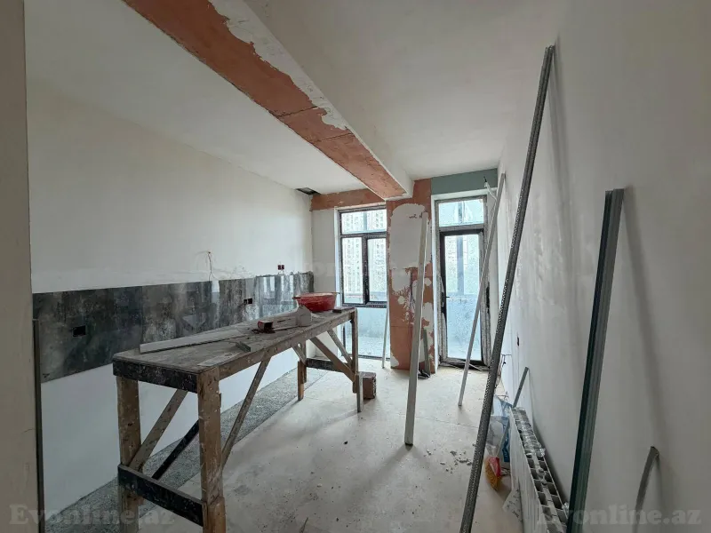 Satılır 3 otaqlı Mənzil Yeni tikili 128 m² 7-ci mikrorayon - şəkil 3