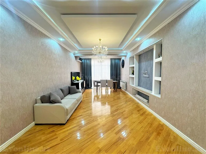 Kirayə verilir 4 otaqlı Mənzil Yeni tikili 150 m² İnşaatçılar m. - şəkil 5