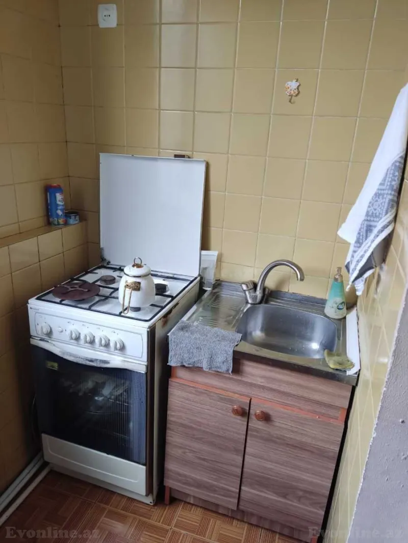 Kirayə verilir 3 otaqlı Mənzil Köhnə tikili 90 m² Elmlər Akademiyası m. - şəkil 6