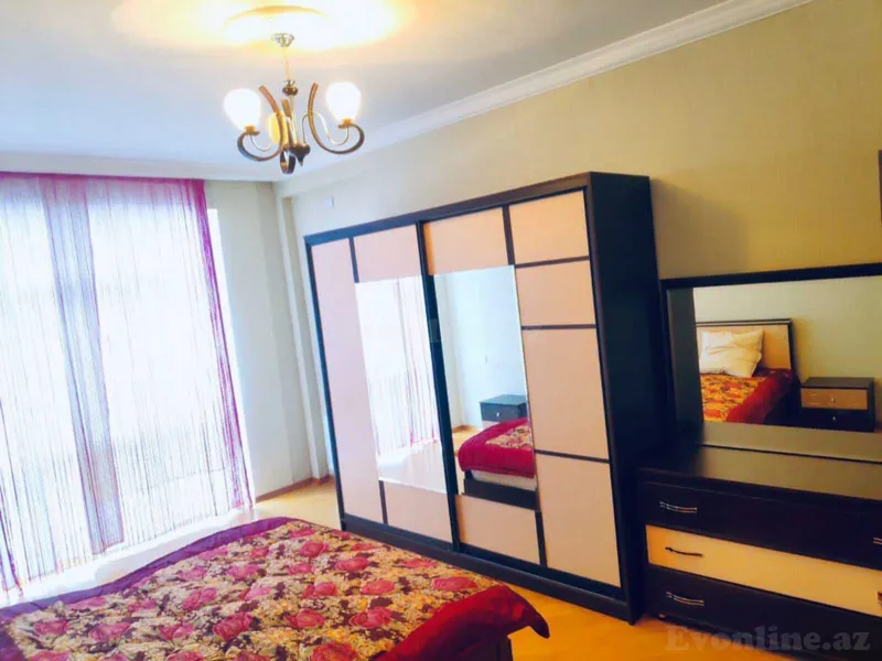 Kirayə verilir 3 otaqlı Mənzil Yeni tikili 130 m² Bakmil m. - şəkil 8