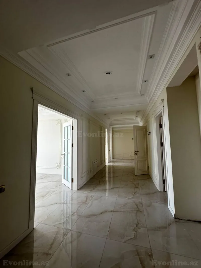 Satılır 5 otaqlı Mənzil Yeni tikili 193 m² Xətai r. - şəkil 8