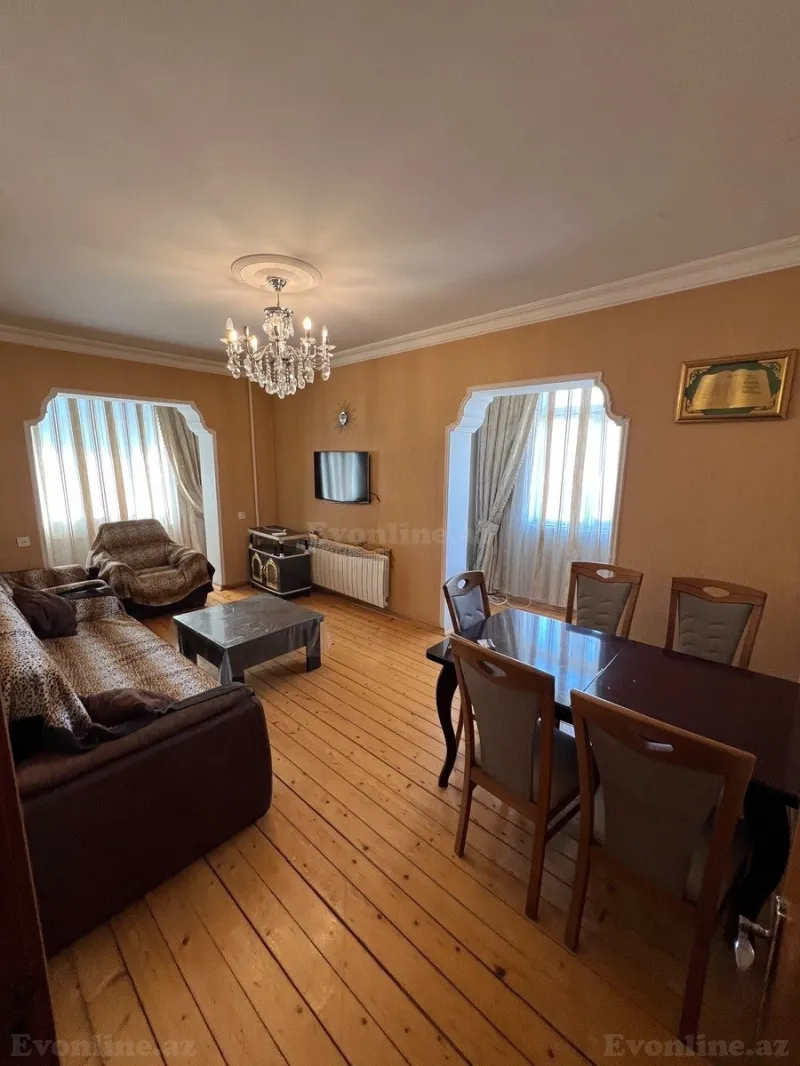 Satılır 3 otaqlı Mənzil Köhnə tikili 85 m² 8-ci kilometr