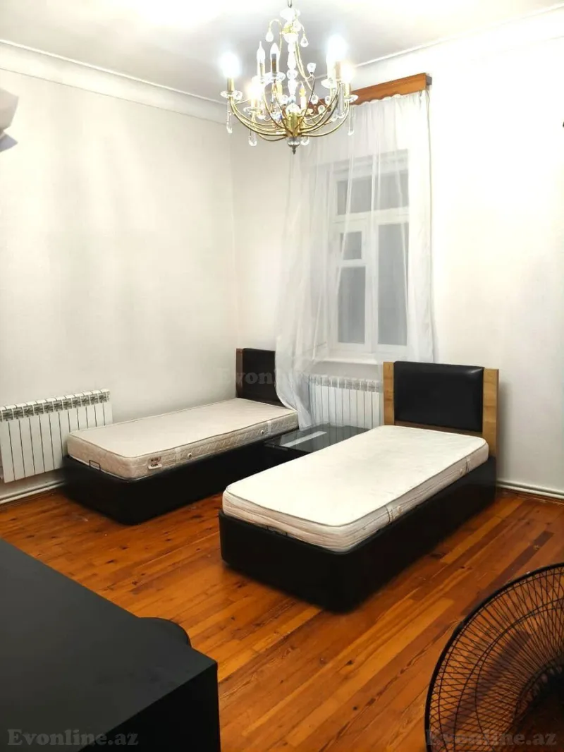 Satılır 3 otaqlı Mənzil Köhnə tikili 70 m² Nəriman Nərimanov m. - şəkil 3