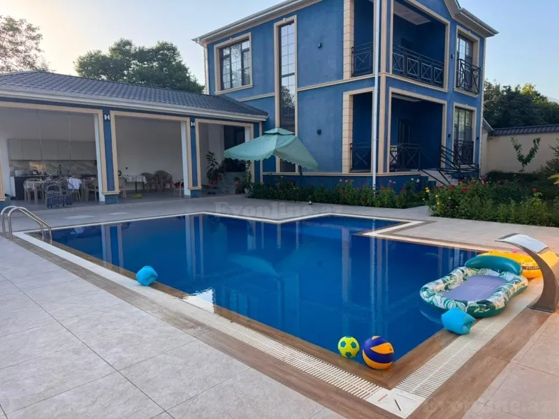 Kirayə verilir 5 otaqlı Həyət evi 270 m² Qəbələ - şəkil 2