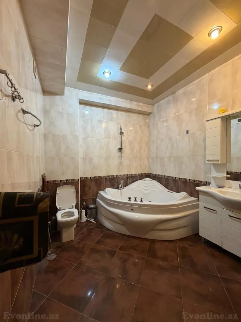 Satılır 3 otaqlı Mənzil Yeni tikili 145 m² Nizami m. - şəkil 14