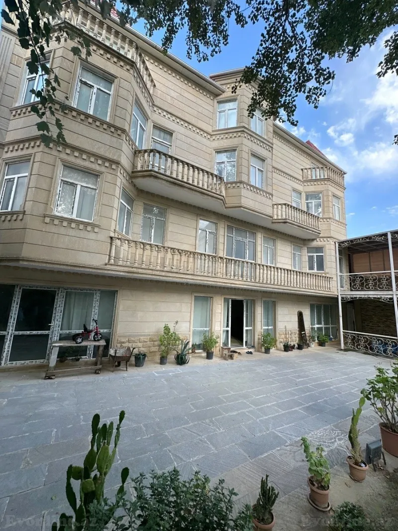 Satılır 17 otaqlı Həyət evi 1000 m² Nəsimi m.