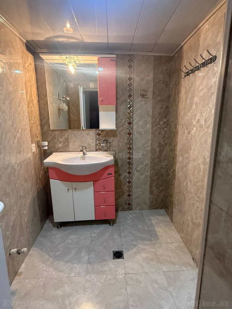Kirayə verilir 2 otaqlı Həyət evi 150 m² Gəncə - şəkil 3