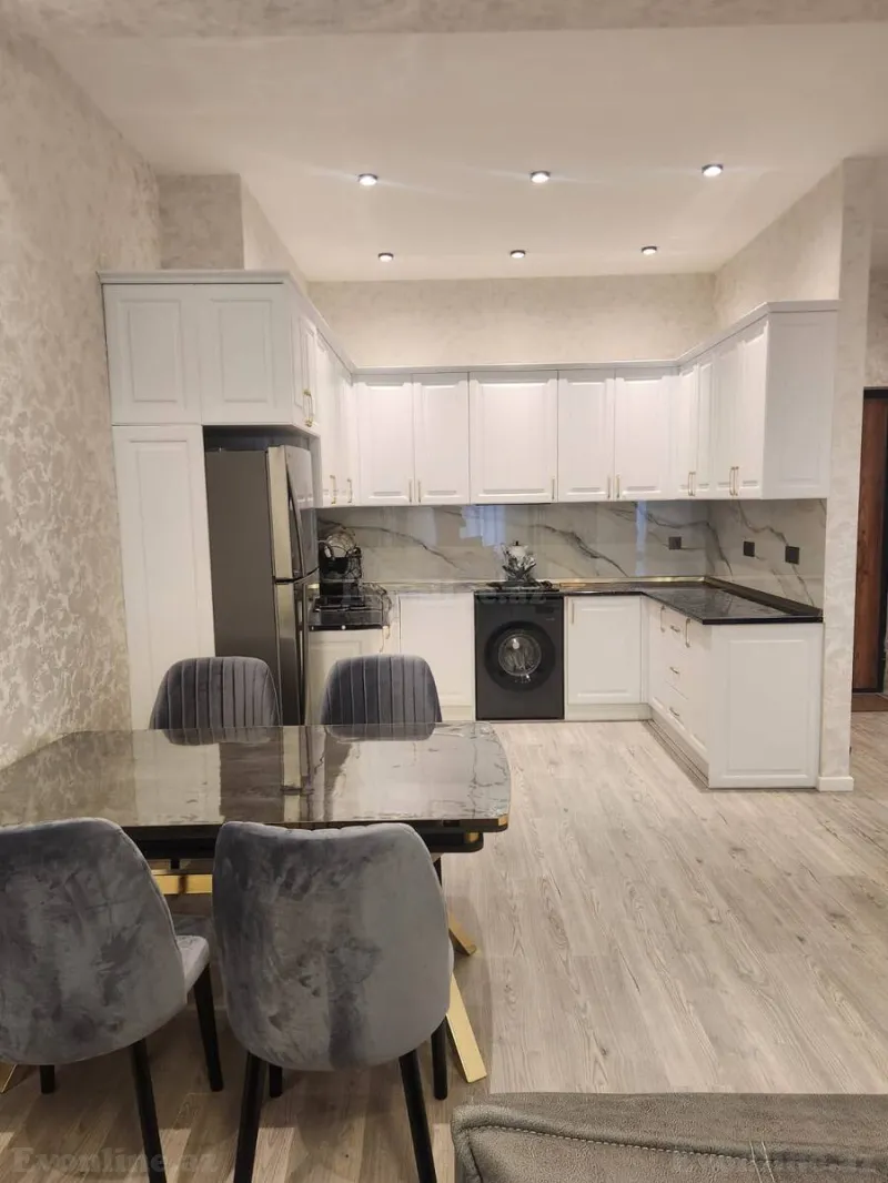 Kirayə verilir 2 otaqlı Mənzil Yeni tikili 75 m² Nəsimi r. - şəkil 4