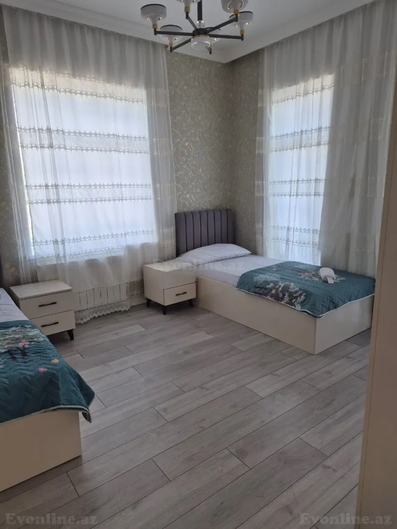 Kirayə verilir 10 otaqlı Həyət evi 200 m² Qəbələ - şəkil 15