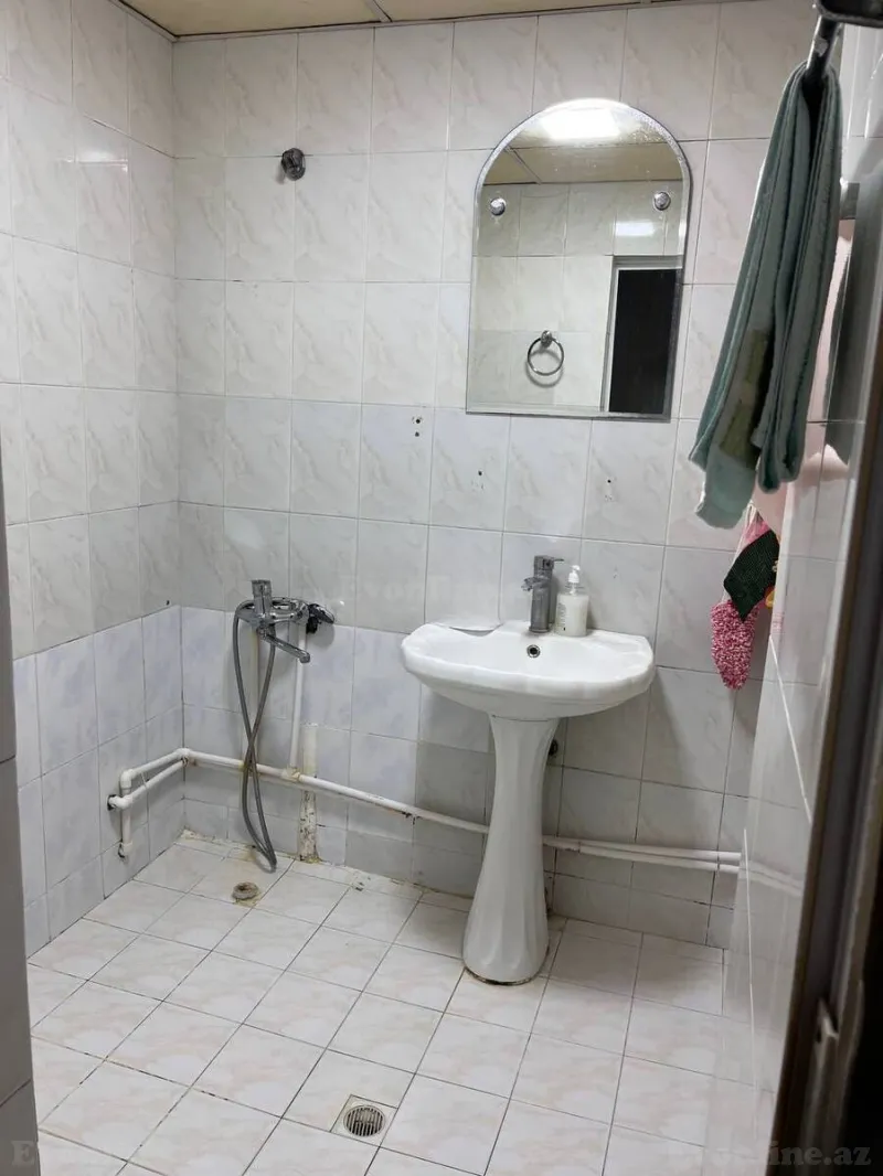 Satılır 3 otaqlı Mənzil Köhnə tikili 80 m² Əhmədli m. - şəkil 4
