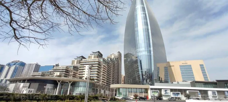 Kirayə verilir 3 otaqlı Mənzil Yeni tikili 150 m² Səbail r.