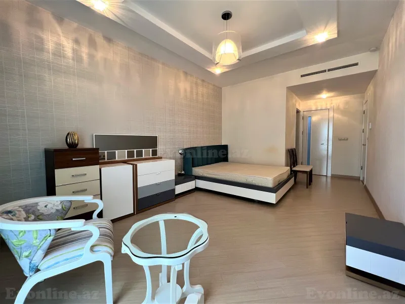 Kirayə verilir 3 otaqlı Mənzil Yeni tikili 150 m² Səbail r. - şəkil 11