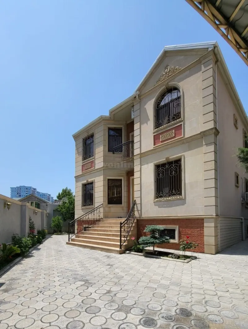 Kirayə verilir 6 otaqlı Həyət evi 260 m² Səbail r.