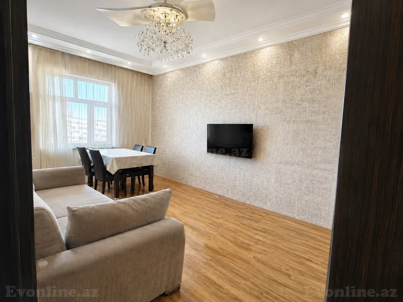 Satılır 2 otaqlı Mənzil Köhnə tikili 45 m² Yeni Günəşli