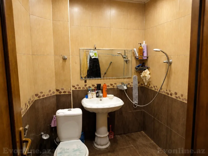 Satılır 2 otaqlı Mənzil Köhnə tikili 45 m² Yeni Günəşli - şəkil 8