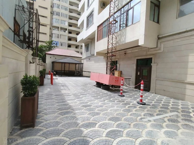 Satılır 4 otaqlı Mənzil Yeni tikili 175 m² Nərimanov r. - şəkil 3