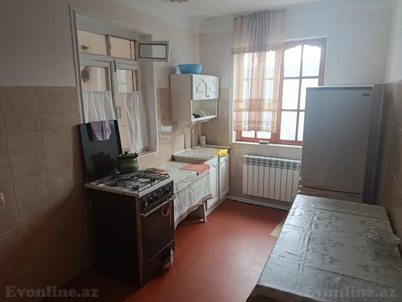 Kirayə verilir 1 otaqlı Həyət evi 30 m² 28 May m. - şəkil 4