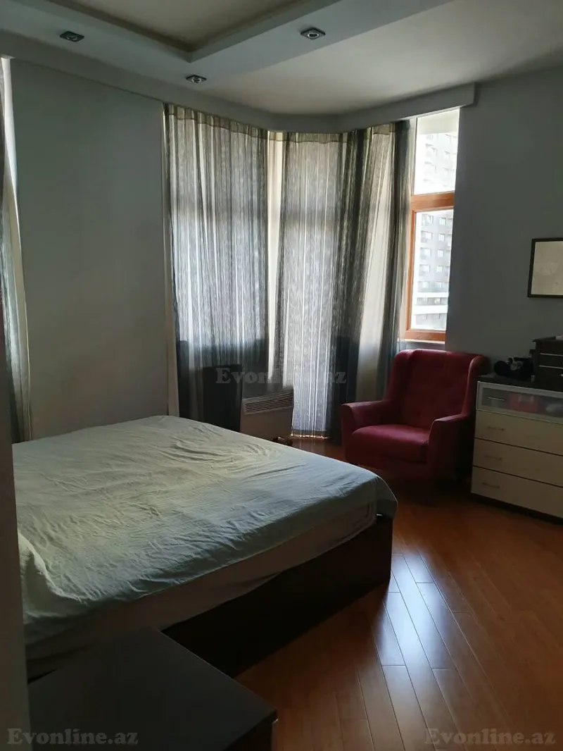 Kirayə verilir 3 otaqlı Mənzil Yeni tikili 105 m² Xətai r. - şəkil 2