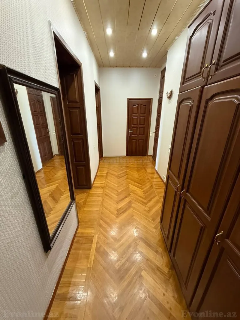 Kirayə verilir 4 otaqlı Mənzil Köhnə tikili 100 m² Nəriman Nərimanov m. - şəkil 6