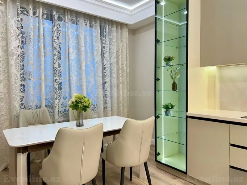 Kirayə verilir 2 otaqlı Mənzil Yeni tikili 80 m² Nizami m. - şəkil 2