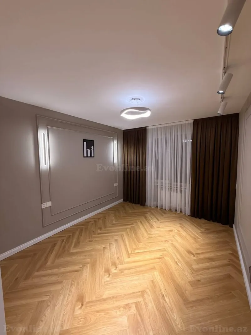 Satılır 2 otaqlı Mənzil Köhnə tikili 45 m² Elmlər Akademiyası m.