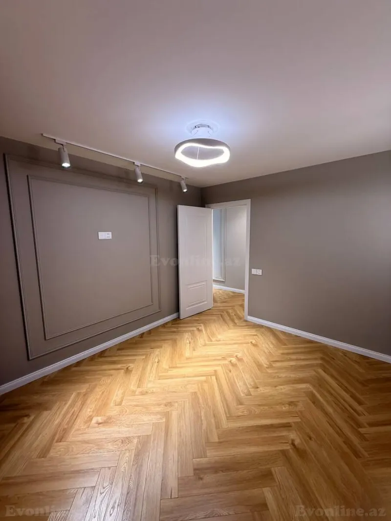 Satılır 2 otaqlı Mənzil Köhnə tikili 45 m² Elmlər Akademiyası m. - şəkil 6