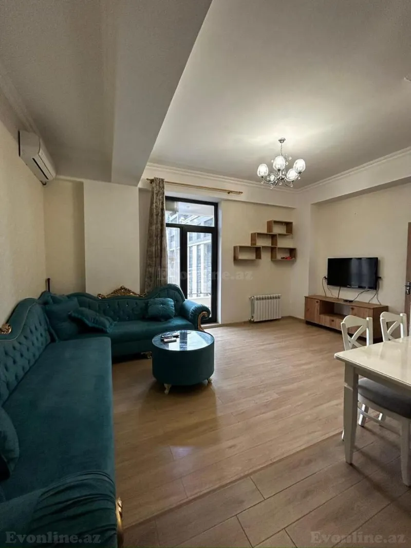 Kirayə verilir 3 otaqlı Mənzil Yeni tikili 80 m² 28 May m.