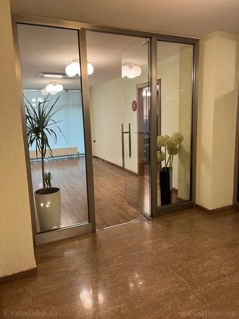 Kirayə verilir Ofis 220 m² Əhmədli m. - şəkil 10