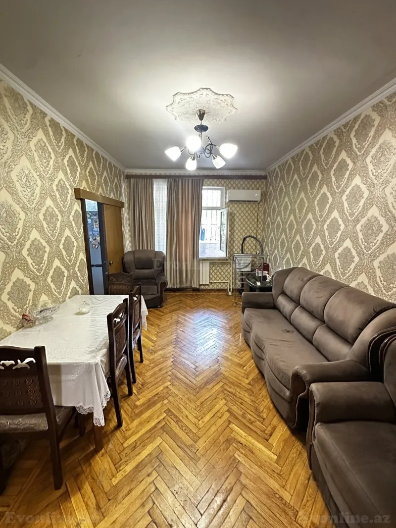 Satılır 2 otaqlı Mənzil Köhnə tikili 52 m² Memar Əcəmi m. - şəkil 2