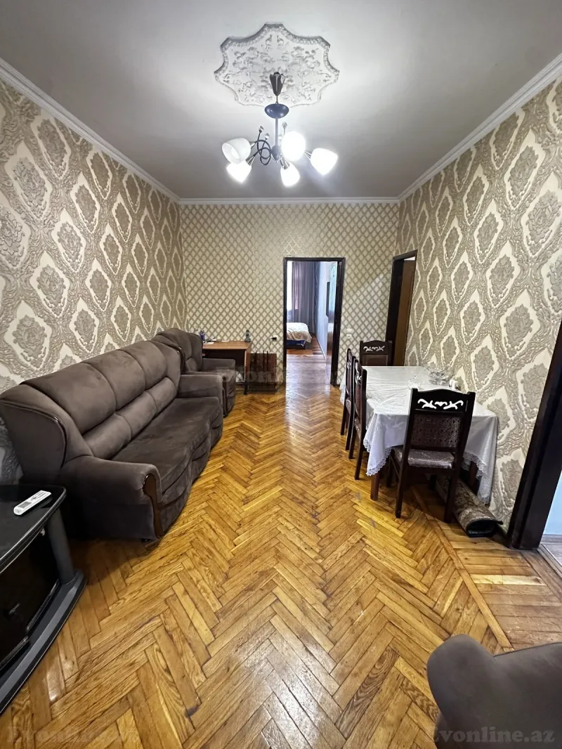 Satılır 2 otaqlı Mənzil Köhnə tikili 52 m² Memar Əcəmi m. - şəkil 3