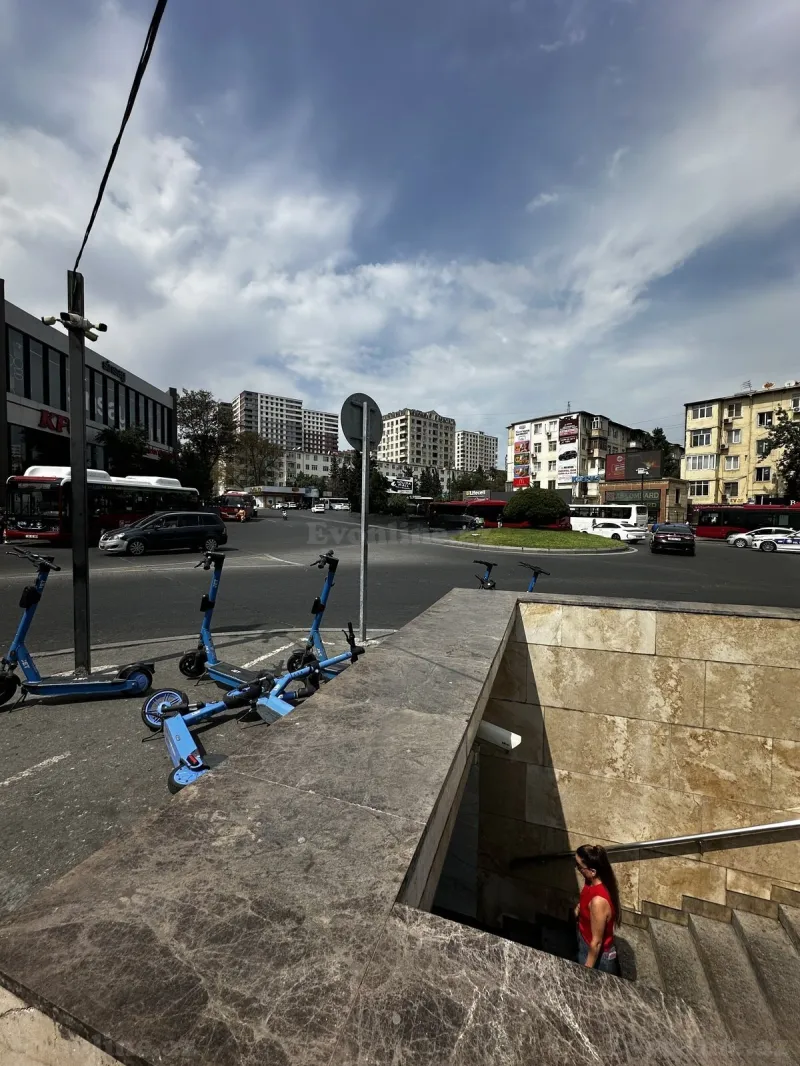 Satılır 2 otaqlı Mənzil Köhnə tikili 52 m² Memar Əcəmi m. - şəkil 28