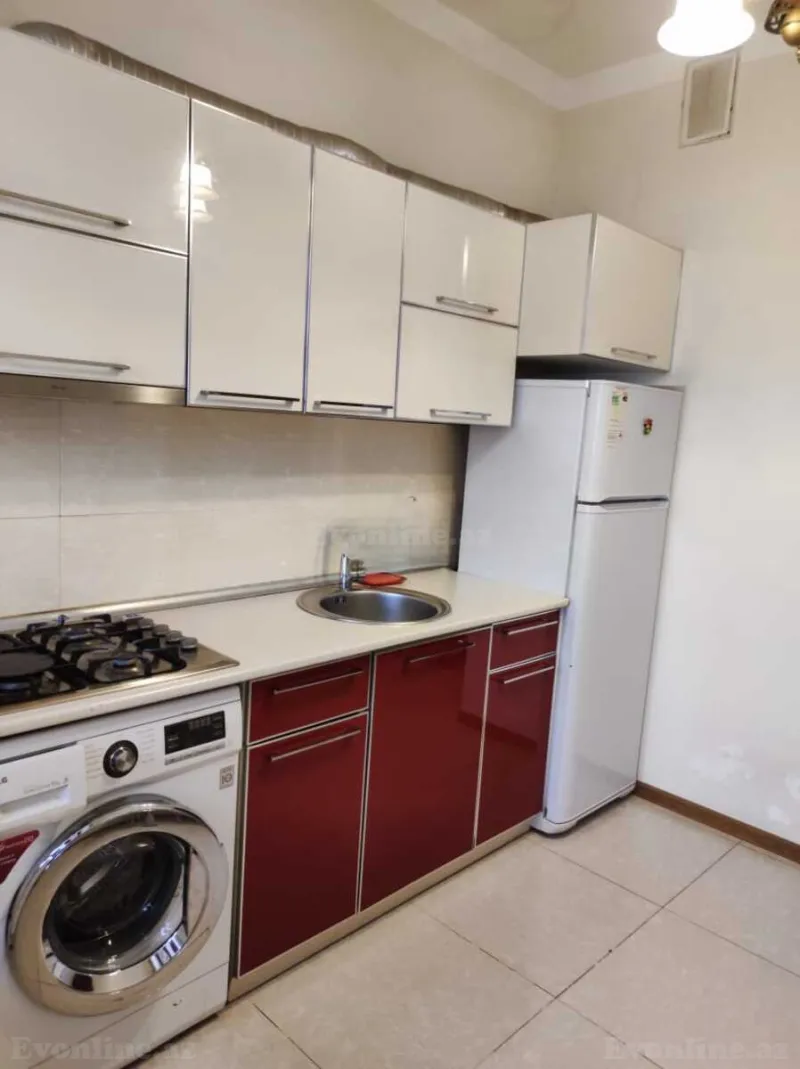 Satılır 3 otaqlı Mənzil Yeni tikili 90 m² Səbail r. - şəkil 13