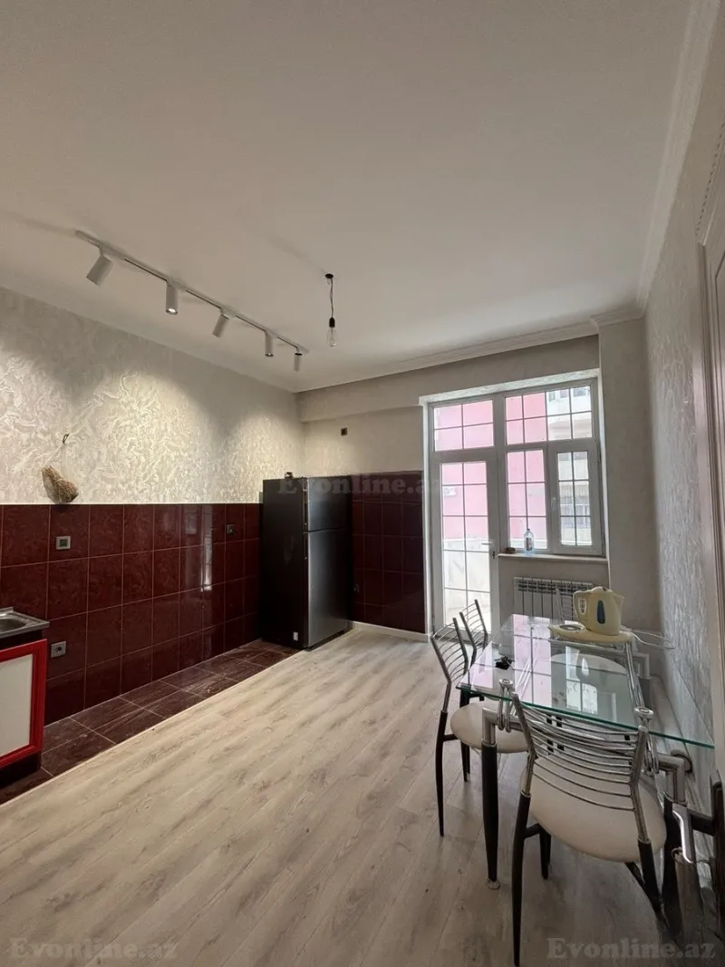 Satılır 2 otaqlı Mənzil Yeni tikili 100 m² 6-cı mikrorayon - şəkil 5