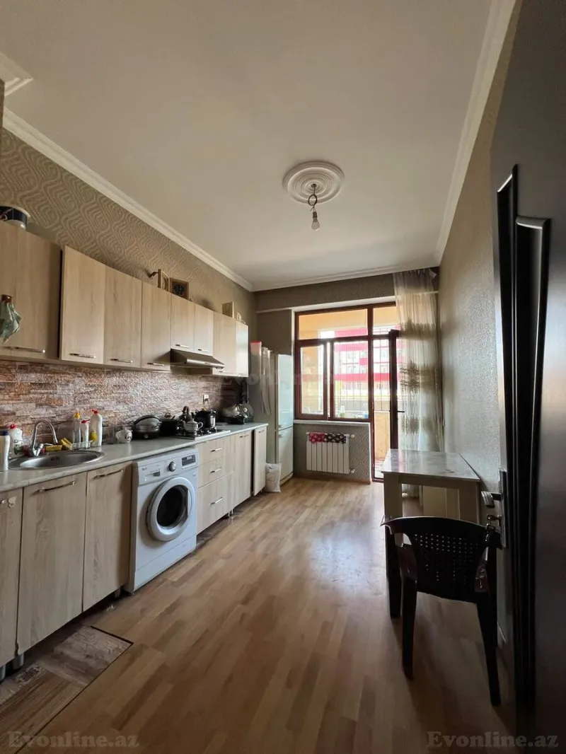 Satılır 3 otaqlı Mənzil Yeni tikili 136 m² İnşaatçılar m.