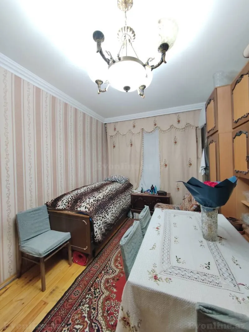 Satılır 5 otaqlı Mənzil Köhnə tikili 120 m² Yeni Günəşli - şəkil 3