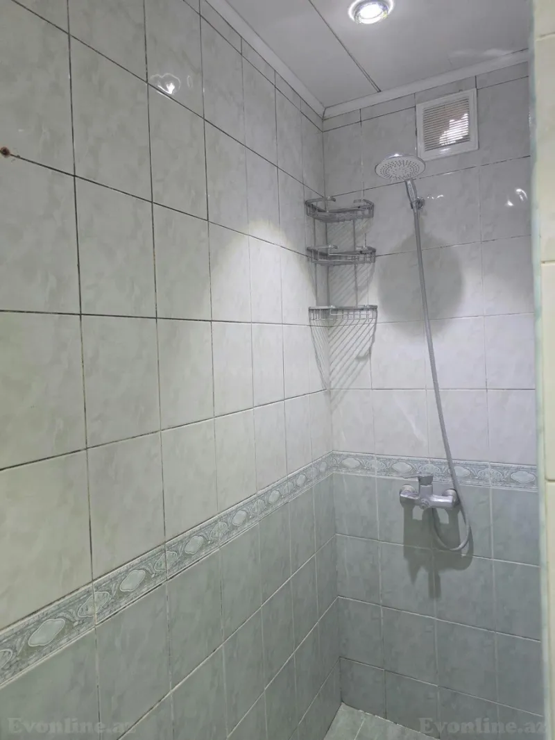 Satılır 4 otaqlı Mənzil Köhnə tikili 95 m² Yasamal r. - şəkil 13