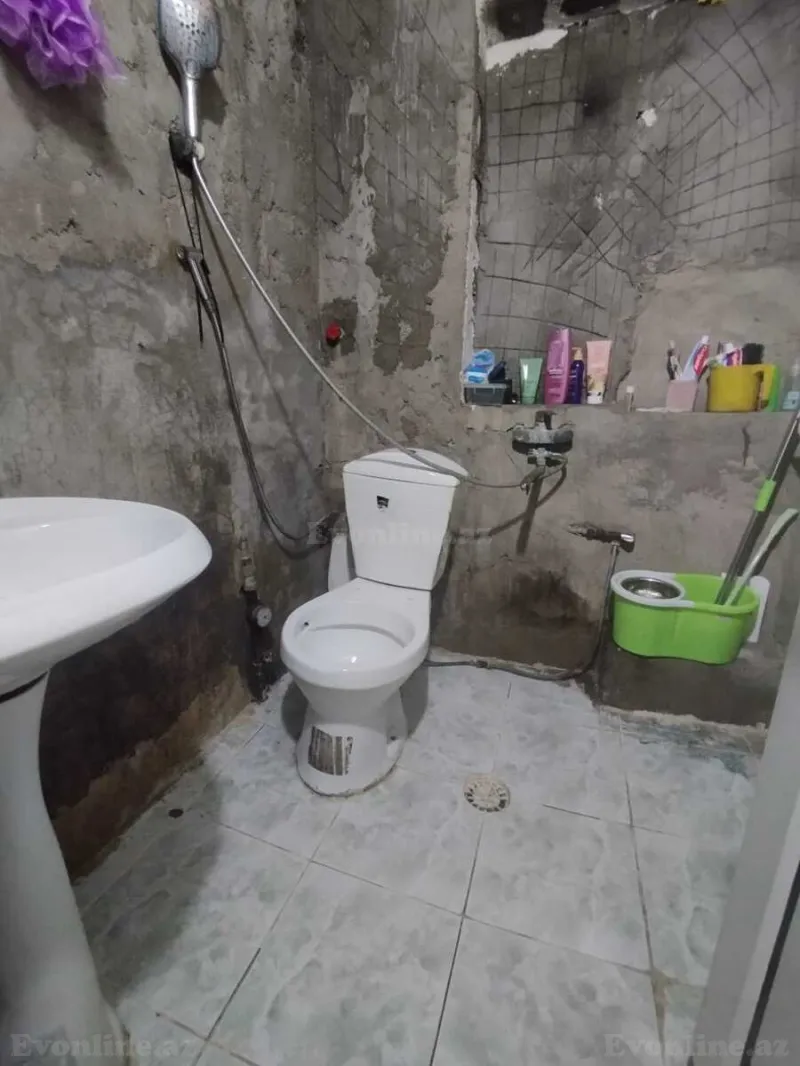 Satılır 2 otaqlı Mənzil Köhnə tikili 246 m² Gənclik m. - şəkil 6