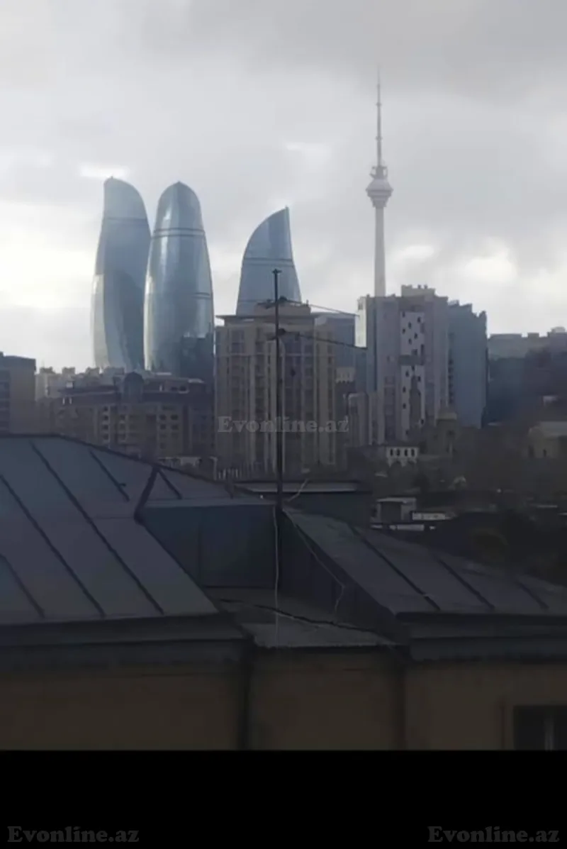 Satılır 3 otaqlı Mənzil Yeni tikili 75 m² Elmlər Akademiyası m.