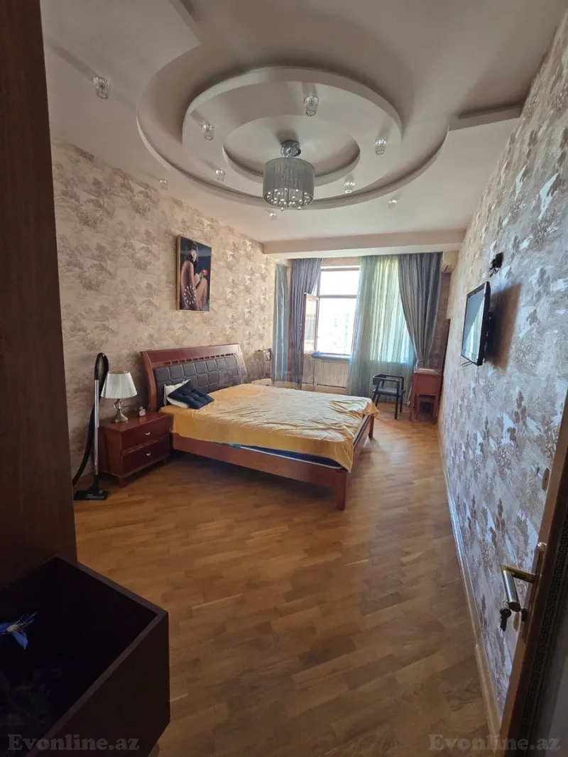 Satılır 3 otaqlı Mənzil Yeni tikili 161 m² 28 May m. - şəkil 4