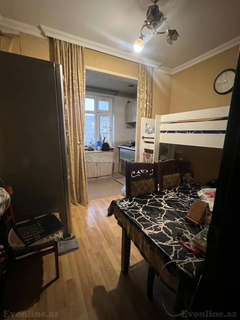 Satılır 2 otaqlı Mənzil Köhnə tikili 58 m² Bakıxanov - şəkil 4