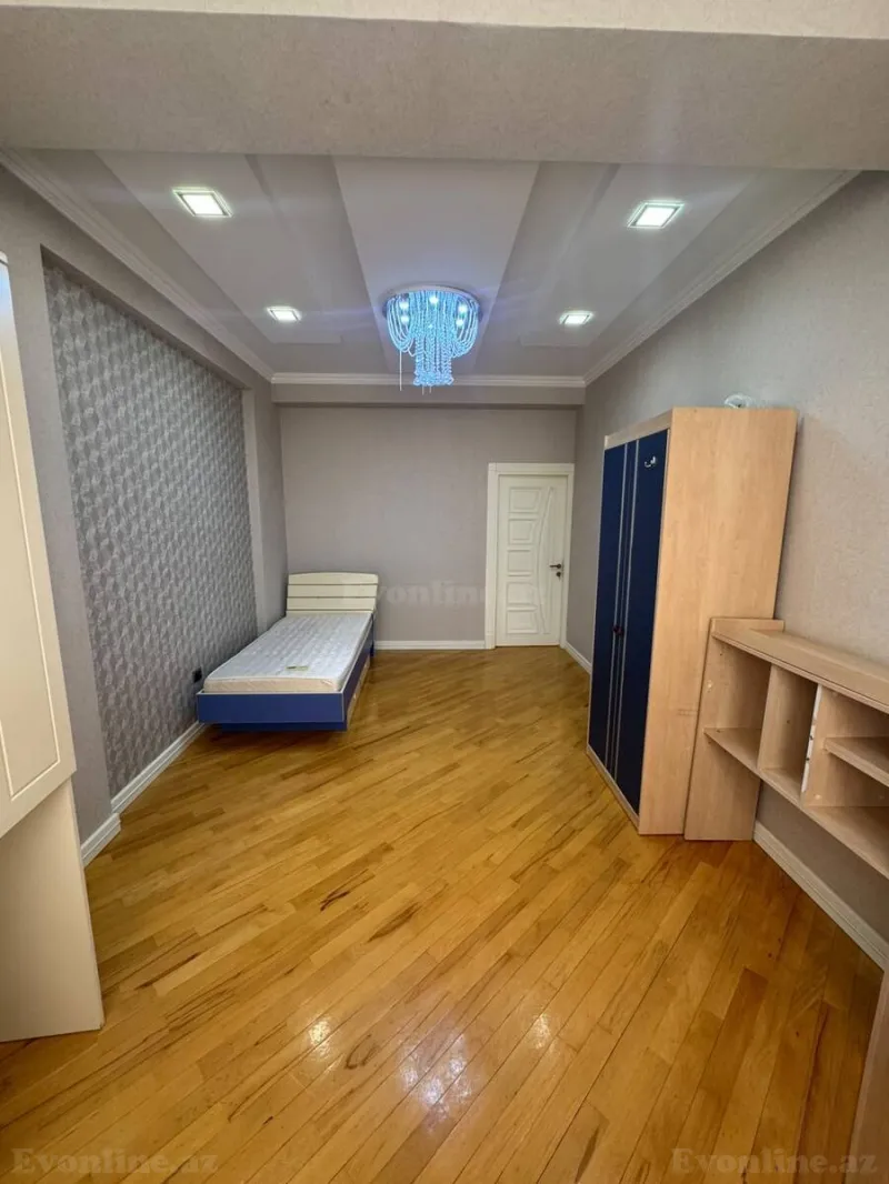 Kirayə verilir 4 otaqlı Mənzil Yeni tikili 150 m² İnşaatçılar m. - şəkil 14