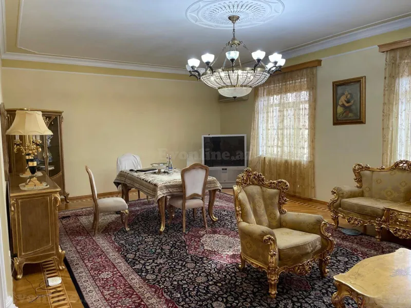 Satılır 7 otaqlı Həyət evi 750 m² Nəsimi m. - şəkil 5