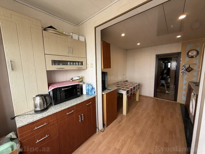 Satılır 3 otaqlı Mənzil Köhnə tikili 75 m² Həzi Aslanov m. - şəkil 2