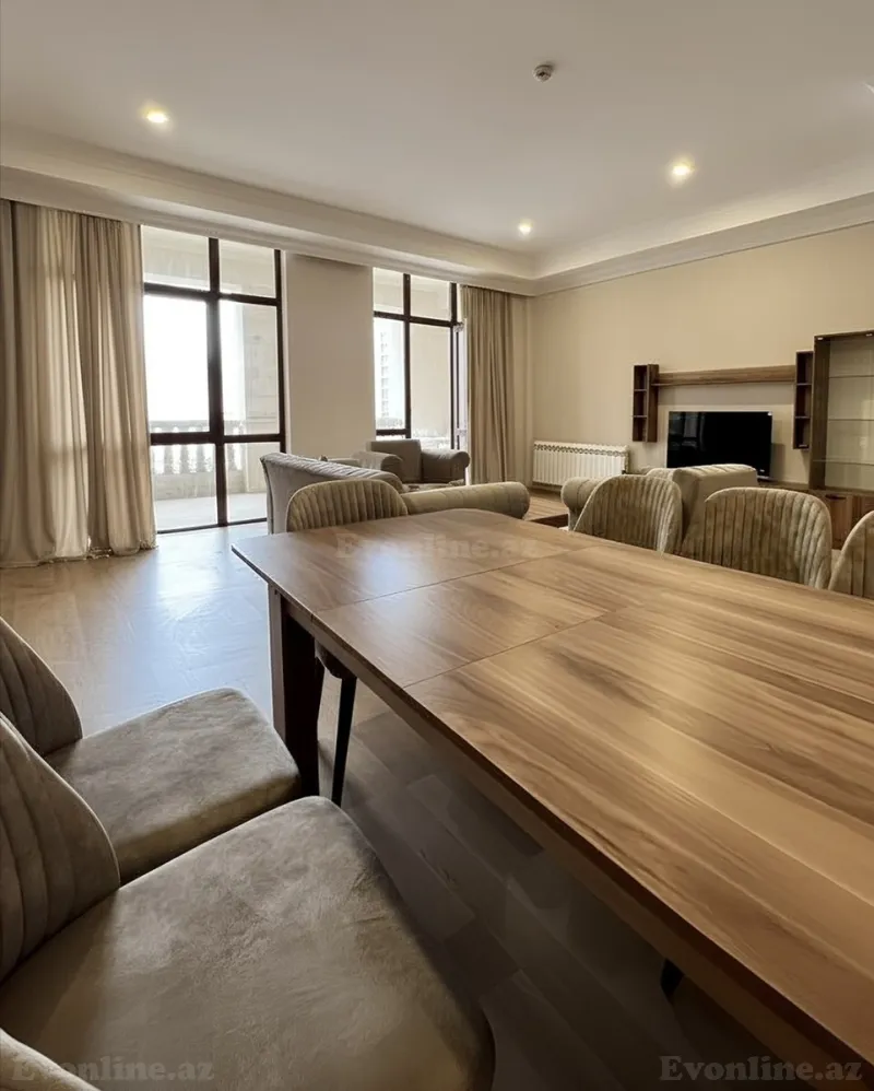 Kirayə verilir 3 otaqlı Mənzil Yeni tikili 150 m² Koroğlu m. - şəkil 6